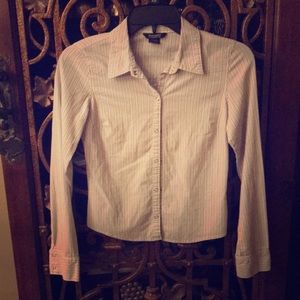 ❤️Abercrombie Fitted Oxford with Appliqué on Back